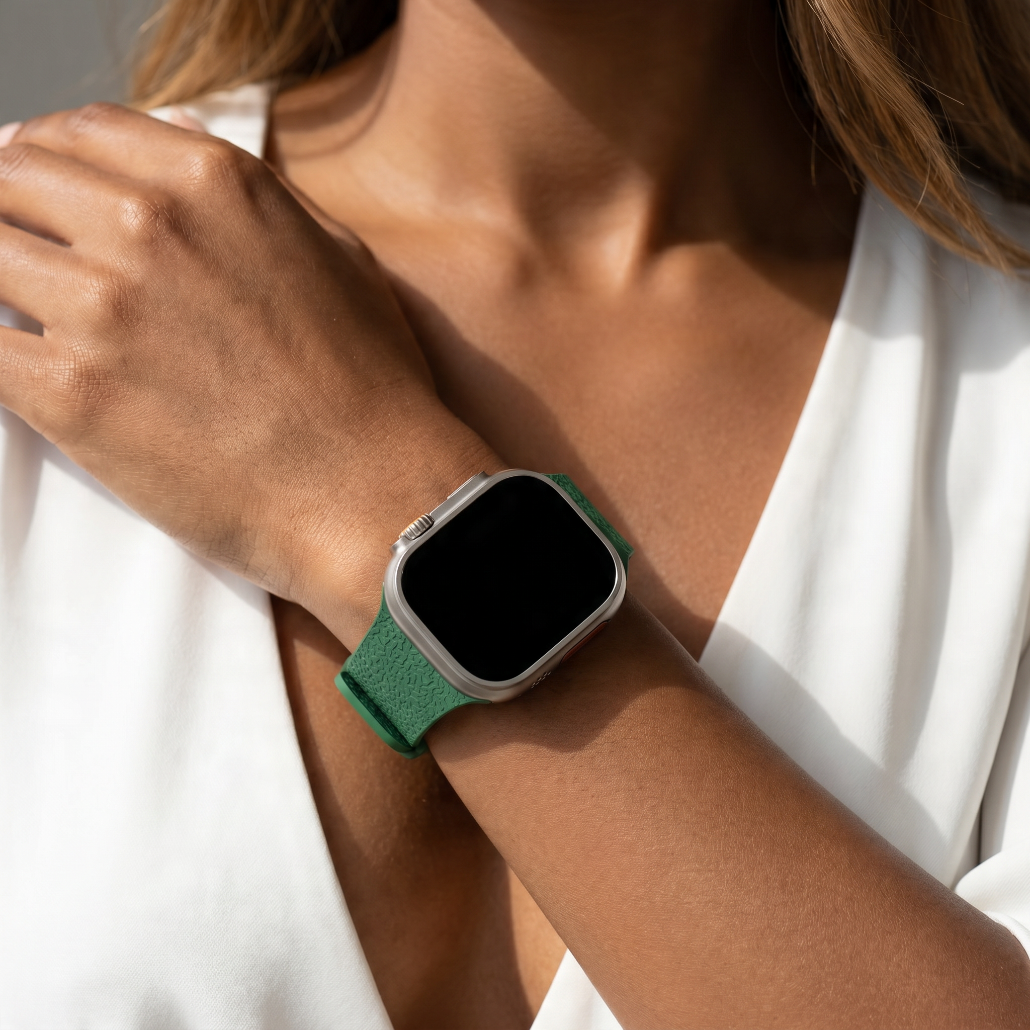 Lara Silicone Magnetic Loop Band